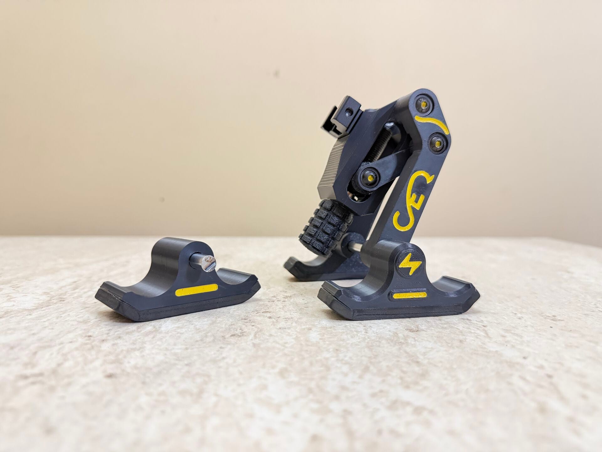 ceRLongshoT muLtipod